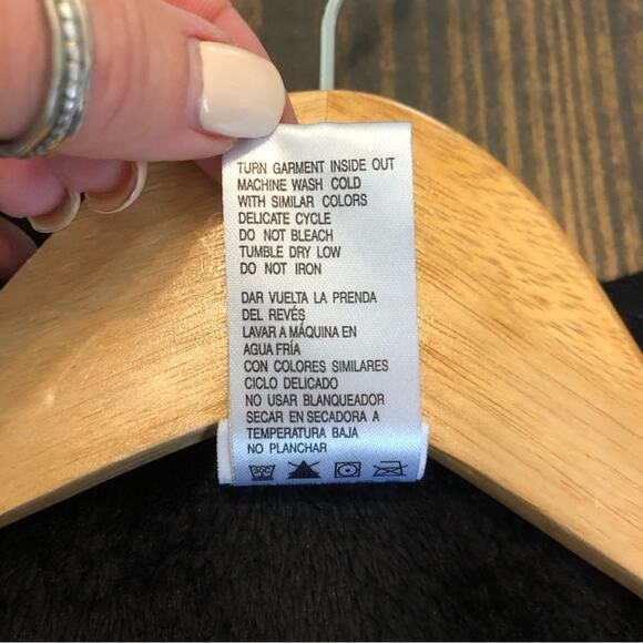 Disney Mickey Mouse Minnie Black Pajama Top Velour Women’s Size Medium Cozy Soft - Picture 7 of 8